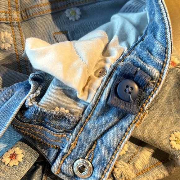 Embroidered Denim/Jean Cut-Off Shorts - Picture 4 of 5